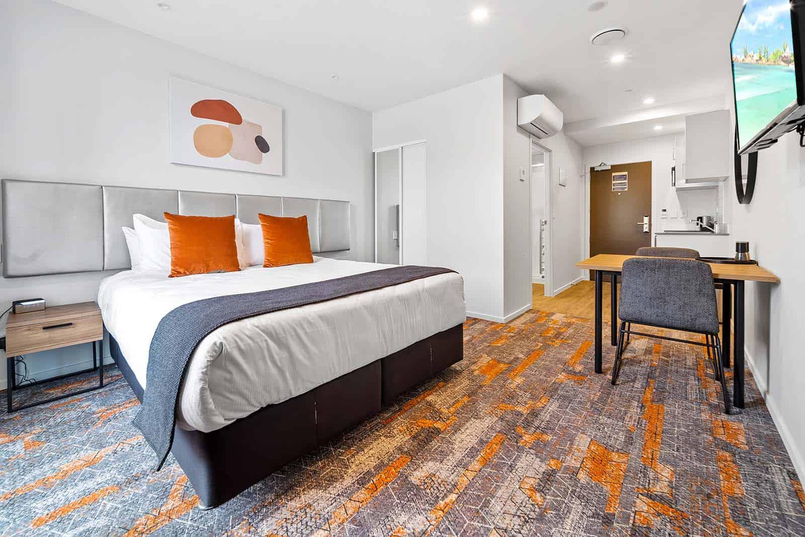 Ramada By Wyndham Newmarket Auckland Exterior foto