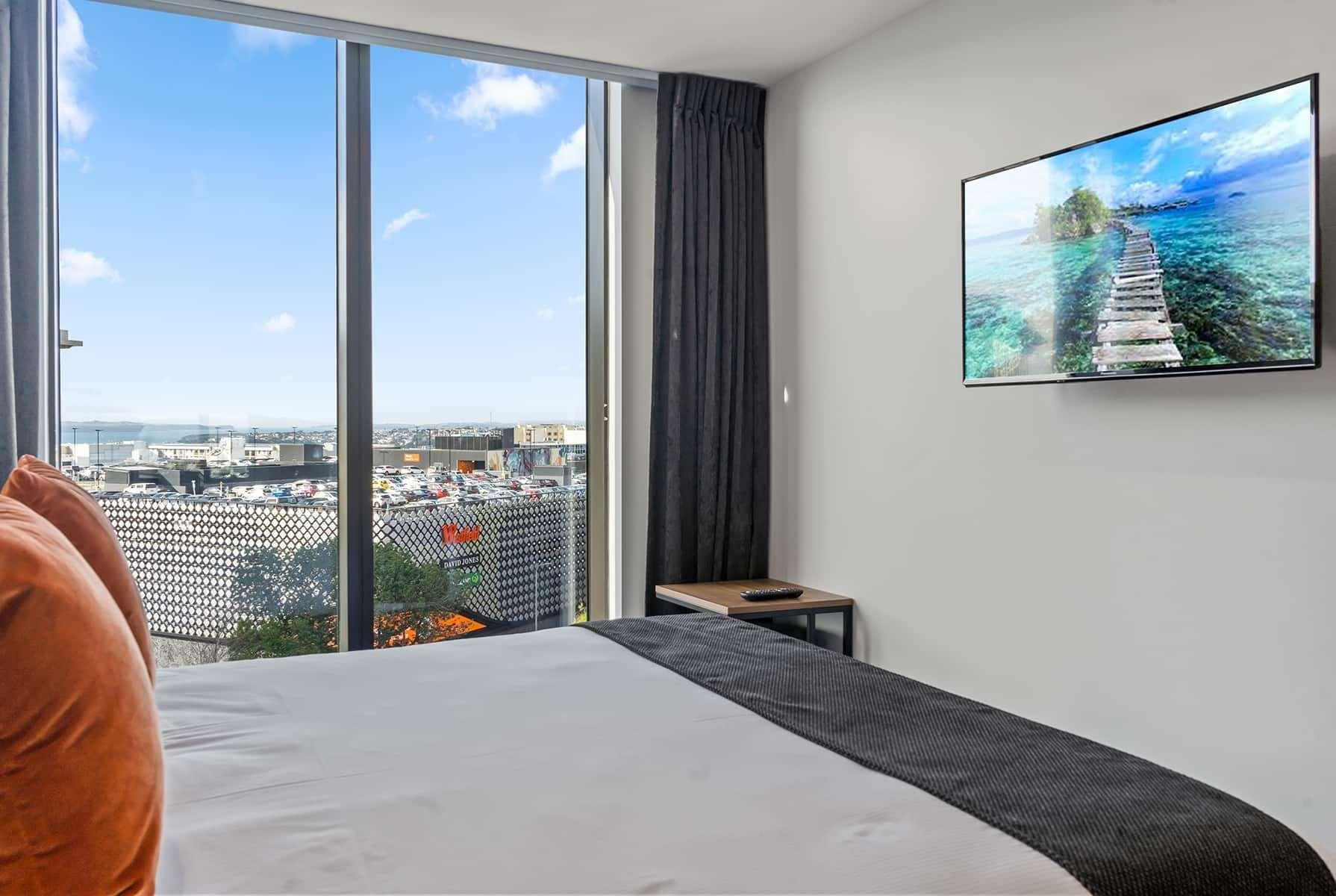 Ramada By Wyndham Newmarket Auckland Exterior foto